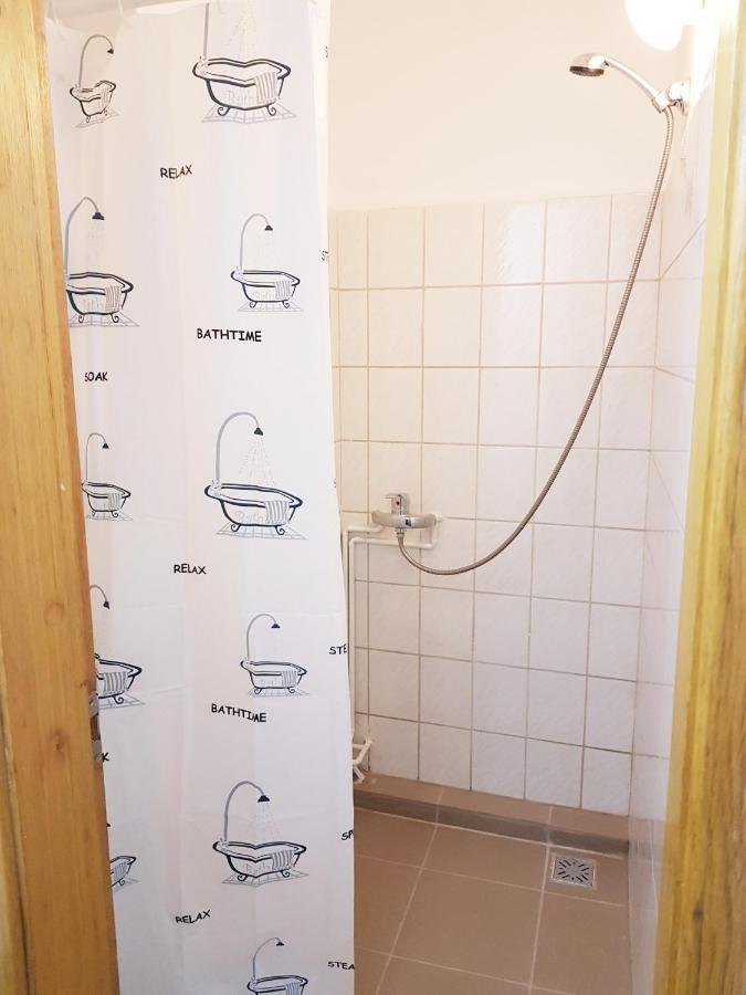 בוקרשט Sleep Inn Hostel מראה חיצוני תמונה