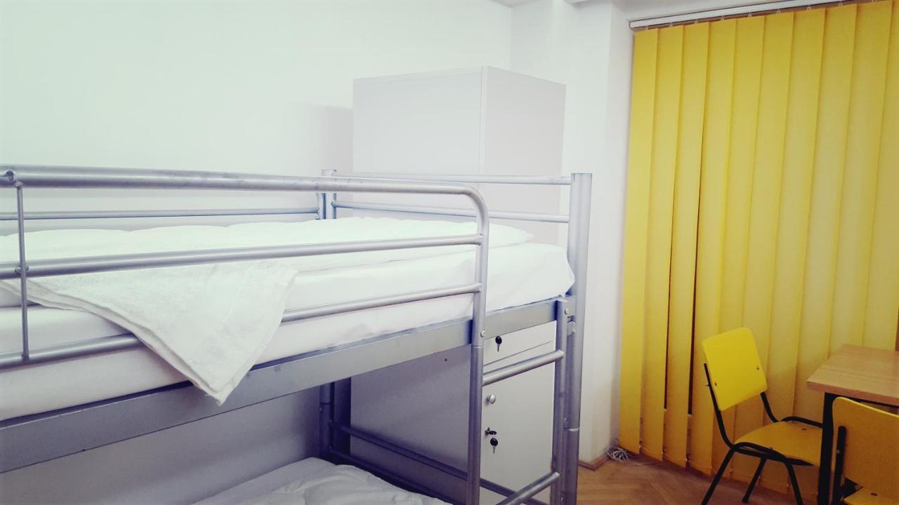 בוקרשט Sleep Inn Hostel מראה חיצוני תמונה