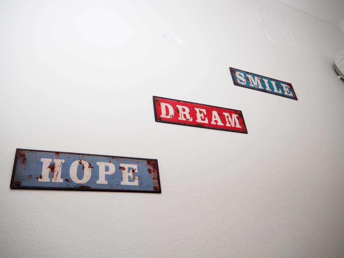 בוקרשט Sleep Inn Hostel מראה חיצוני תמונה