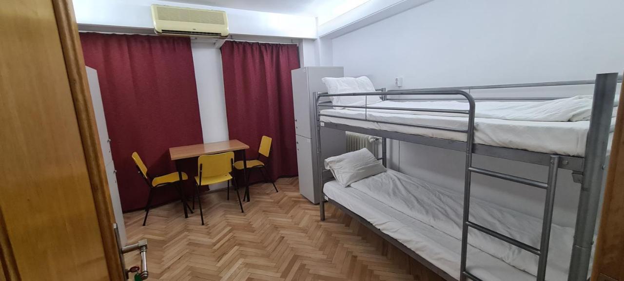 בוקרשט Sleep Inn Hostel מראה חיצוני תמונה